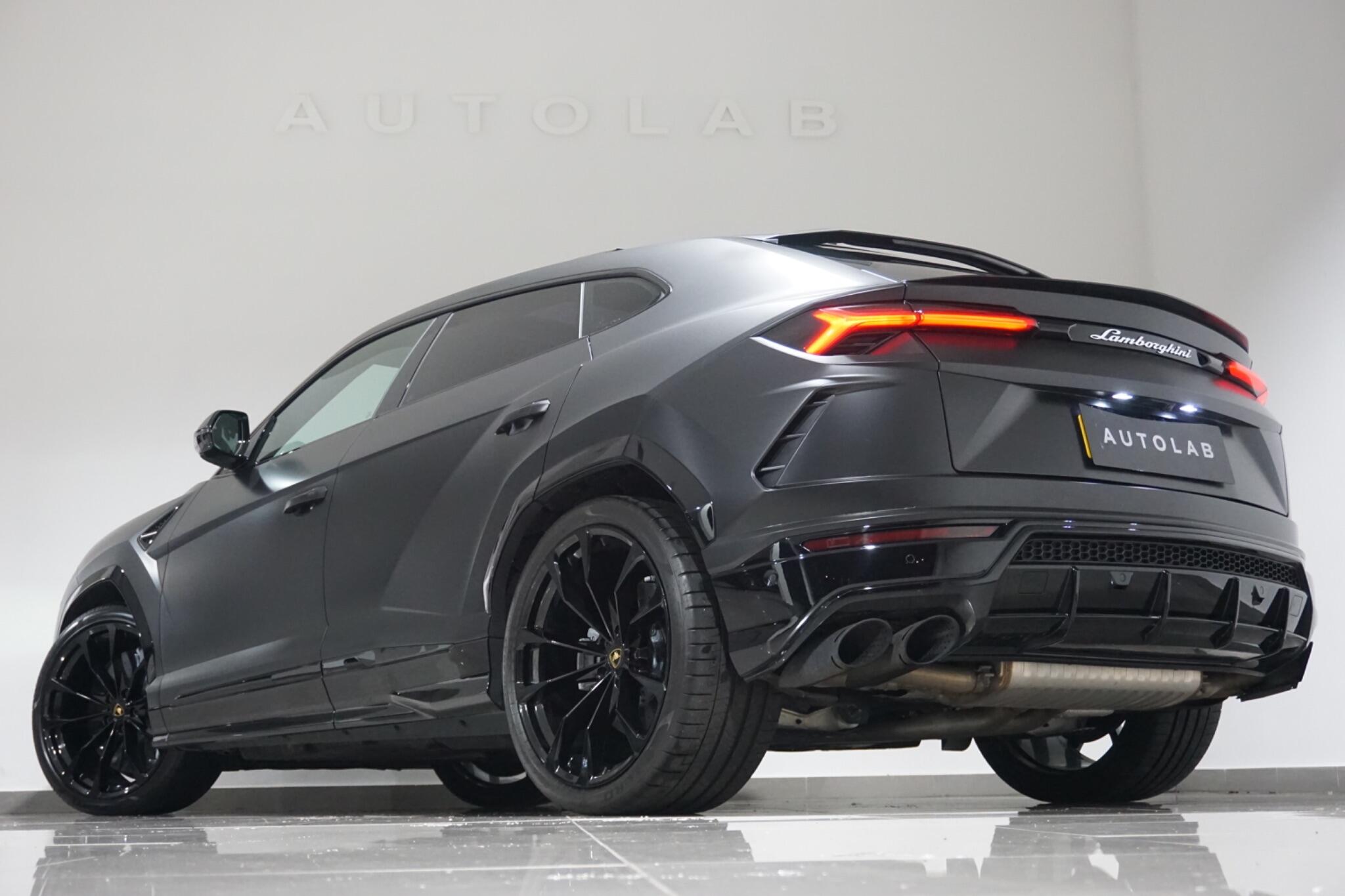 Lamborghini Urus 4.0 V8 BiTurbo SUV 5dr Petrol Auto 4WD Euro 6 (650 ps)